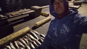 Excelente la pesca de Pescadillas en la Escollera de Necochea